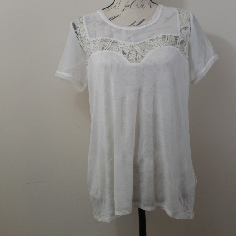 H  &M white  Lace Chiffron Top  SZ medium